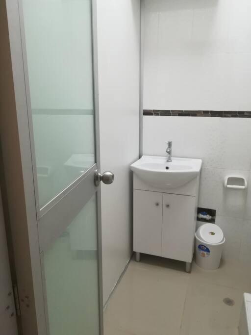 Appartamento Studio Entero Cerca Al Palacio Gobierno Distretto di Distretto di Lima Esterno foto